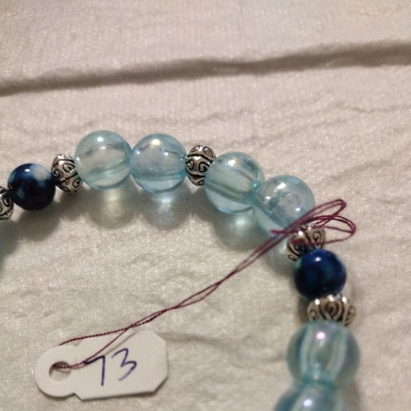 Artemis's Gems custom-made beaded bracelet with silver metal beads - Picture 2 of 4